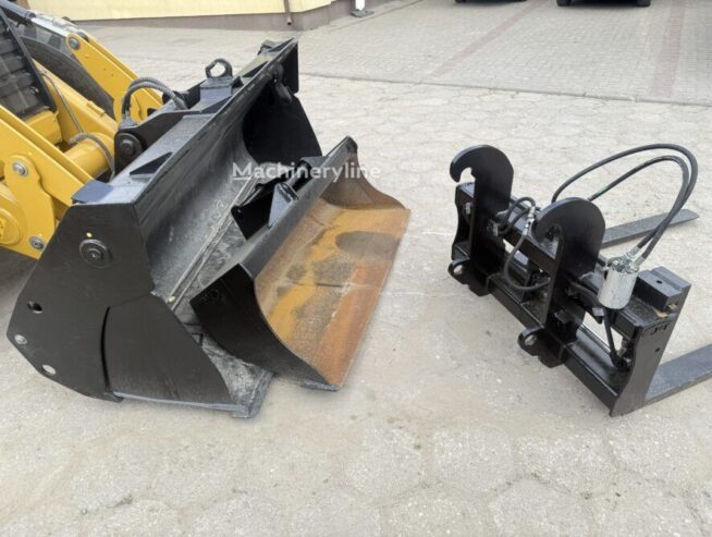 Caterpillar 444F backhoe loader