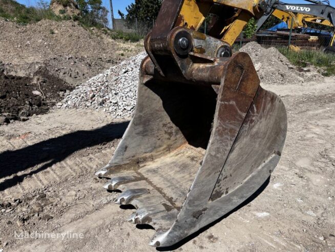 Caterpillar CAT 329DLN tracked excavator