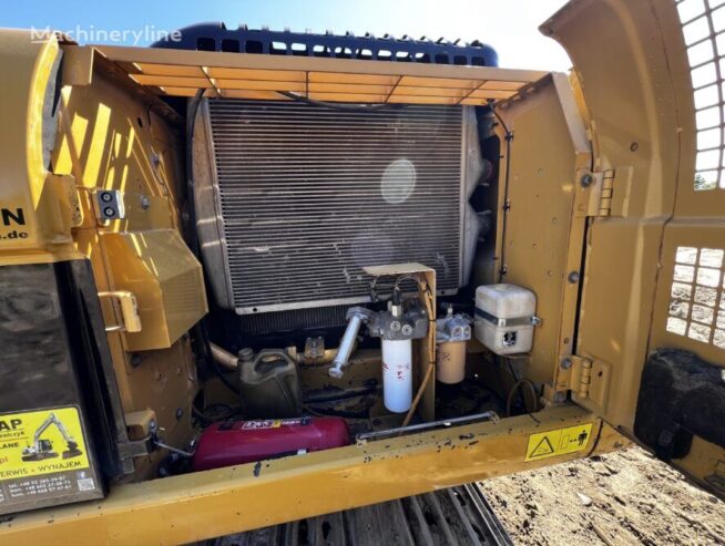 Caterpillar CAT 329DLN tracked excavator