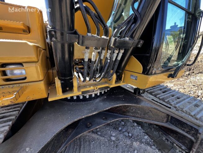 Caterpillar CAT 329DLN tracked excavator
