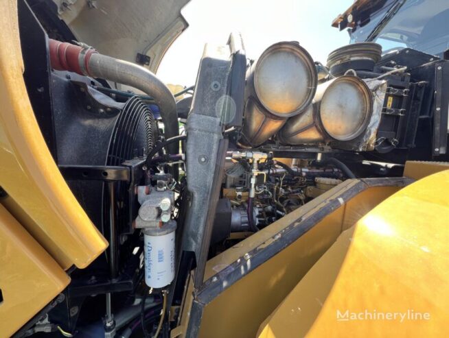 Caterpillar CAT 966M wheel loader